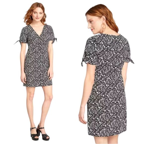 NWT ModCloth Just Gotta Have It Floral Black and White Mini Dress size 2 - Picture 1 of 10